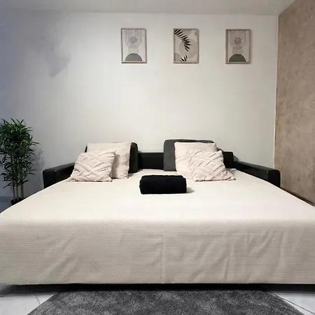 Appartement T2 Evry Centre - Proche De Orly Et Paris *
